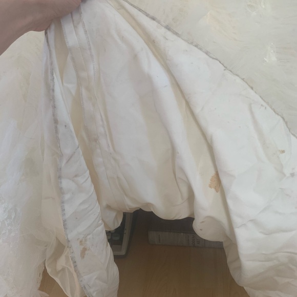 Wedding dress - Picture 5 of 9